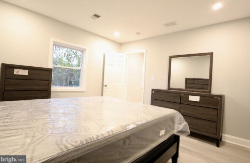 9314 Academy Rd, Philadelphia PA  19114-3523 exterior