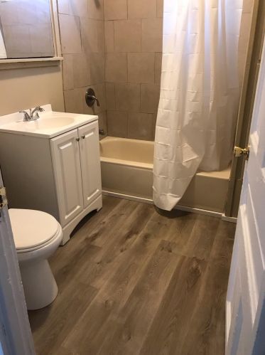 2428 40th St, Milwaukee, WI 53210-3015