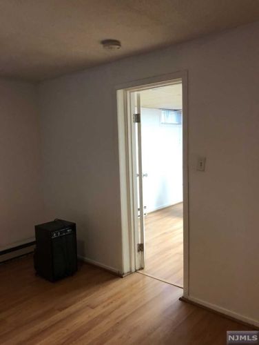 11 Poplar St, Kinnelon NJ  07405-1372 exterior