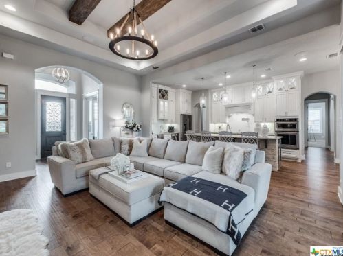 1306 Mystic Shr Blvd, Spring Branch TX 78070-5243 exterior