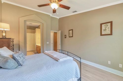 928 Carter St, Folsom CA 95630-9569 exterior