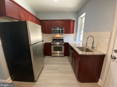 2671 Livingston St, Philadelphia PA 19134-5319 exterior