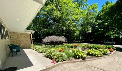 4933 79th St, Milwaukee, WI 53220-4209