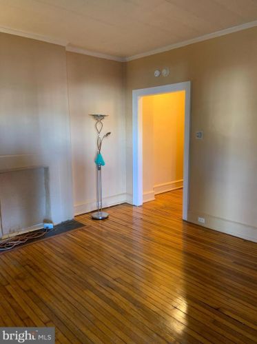 114 49 St, Philadelphia PA 19143-4411 exterior