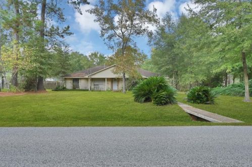 1717 Walnut Ln, Humble TX 77339-3454 exterior