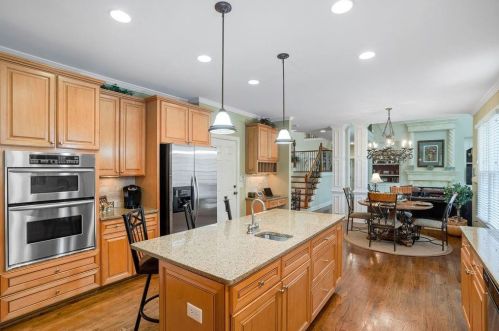 2551 Essex Ln, Atlanta GA 30331-7855 exterior