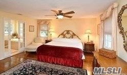 159 Harned Rd, Commack NY 11725-5117 exterior