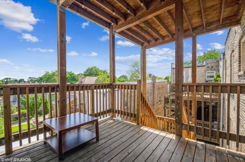 3749 Byron St, Chicago IL  60618-4035 exterior