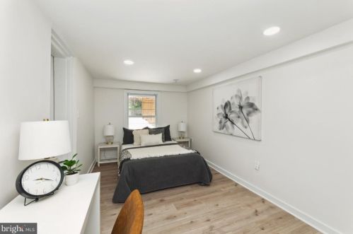 1607 D St, Washington DC  20003-2441 exterior