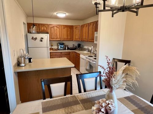 4204 Charlemagne Cir, Pittsburgh PA  15237-2912 exterior