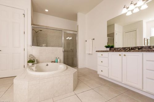 388 Cypress Way, Naples FL 34110-1108 exterior