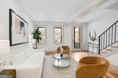 1613 Capitol St, Washington DC  20003-1620 exterior