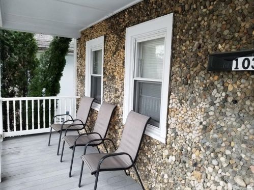 103 Beacon St, Middletown, NY 10940-4706