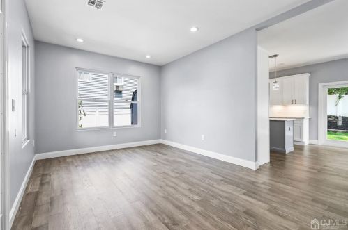 28 Twain Ave, Old Bridge NJ  08857-2110 exterior