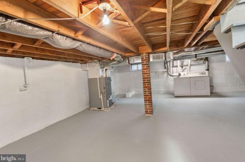 413 Allegheny Ave, Hanover PA  17331-1949 exterior