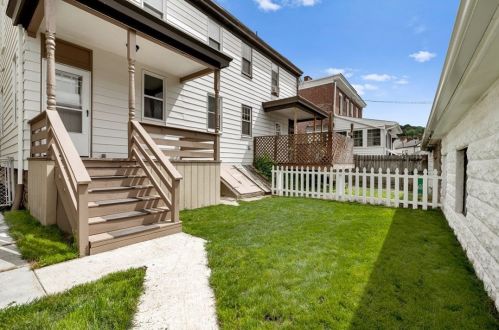 13 Vilsack St, Pittsburgh PA 15223-1734 exterior