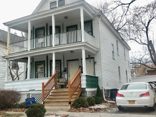 33 Manitou Ave, Poughkeepsie, NY 12603-2731