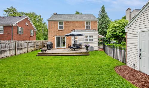 1541 Groton Rd, Grand Rapids MI 49506-4784 exterior