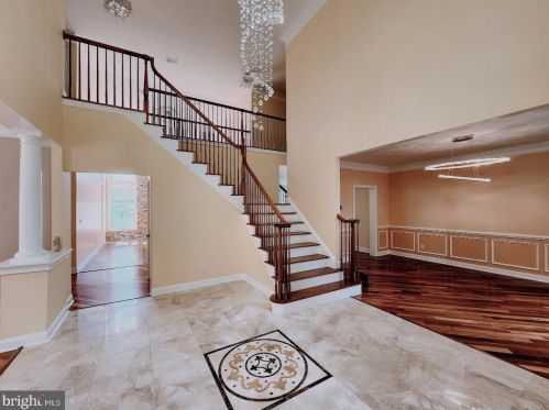 2730 Sunflower Way, Huntingdon Valley, PA 19006-5444