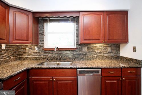 62 Dakota Trl, Browns Mills NJ 08015-5225 exterior