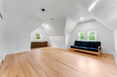 5325 Wilkins Ave, Pittsburgh PA  15217-1022 exterior