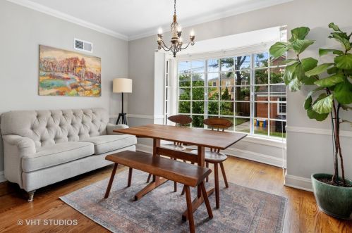 5656 Kenneth Ave, Chicago IL  60646-5906 exterior