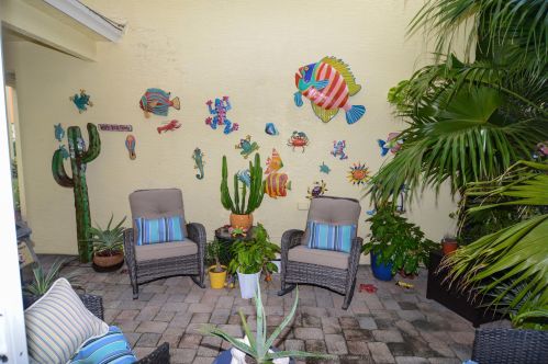 1948 Grand Dr, Fort Pierce FL 34952-7795 exterior