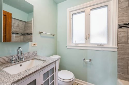 5225 Massasoit Ave, Chicago IL  60638-1507 exterior