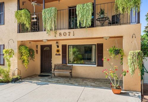 807 Minnehaha St, Tampa, FL 33604-5920