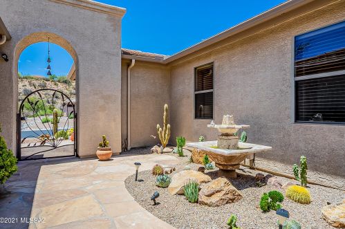 37989 Arroyo Way, Tucson AZ  85739-3067 exterior