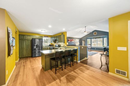 30 Max Ln, Concord NH 03301-8629 exterior