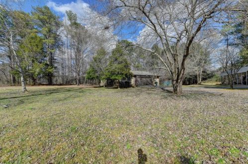 4596 Lenora Church Rd, Lithonia GA 30039-5626 exterior