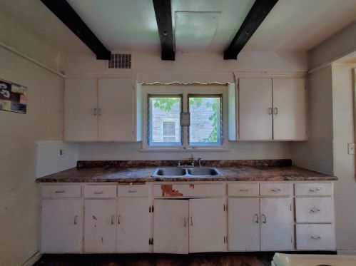 4139 Montreal St, Milwaukee WI 53216-1756 exterior