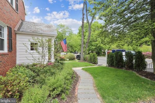 7426 Piney Branch Rd, Silver Spring MD 20901-4352 exterior