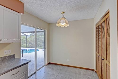 681 College Park Rd, Fort Pierce FL 34953-3330 exterior