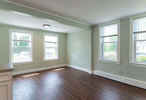 13 Main St, Plaistow NH 03865-3033 exterior