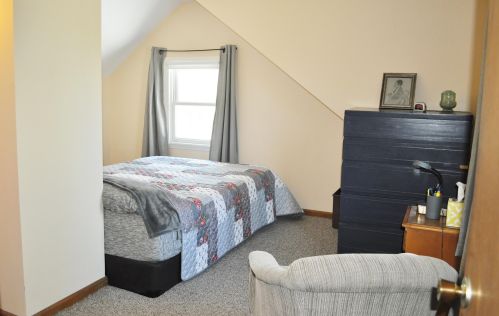 3764 84th St, Milwaukee WI  53228-1704 exterior