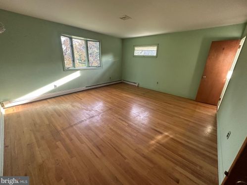 3750 Wheatsheaf Rd, Huntingdon Valley PA  19006-2810 exterior