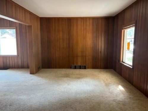 2108 Letart Ave, Meskegon MI 49441-3465 exterior