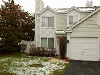 457 Paul Revere Ct, Aurora IL  60504-2015 exterior