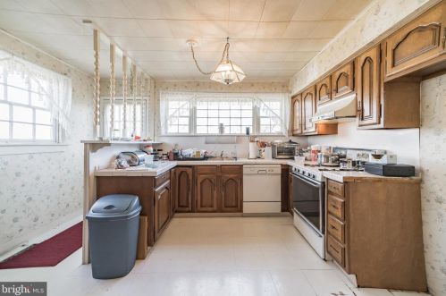 700 Morgan Ave, Palmyra NJ 08065-1936 exterior