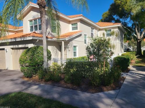 2436 Orchid Bay Dr, Naples FL 34109-0658 exterior