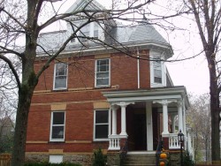 36 Billings Park, Newton, MA 02458-2013