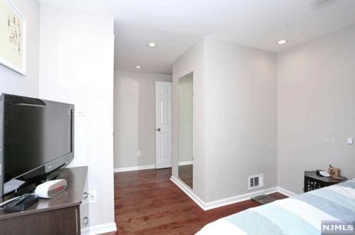 309 Elm St, Oradell NJ  07649-2261 exterior