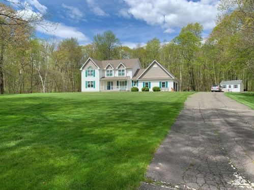 19 Birchview Dr, Ellington, CT 06029-2243