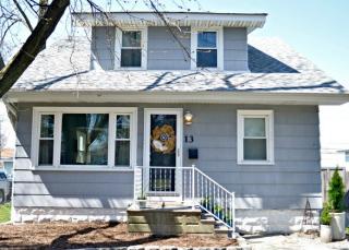 13 Morris St, Joliet, IL 60436-1226