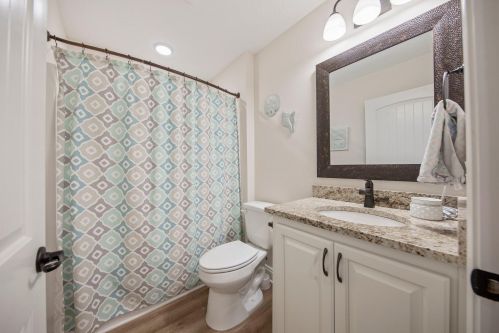 9088 Tara Cir, Milton FL 32583-8147 exterior