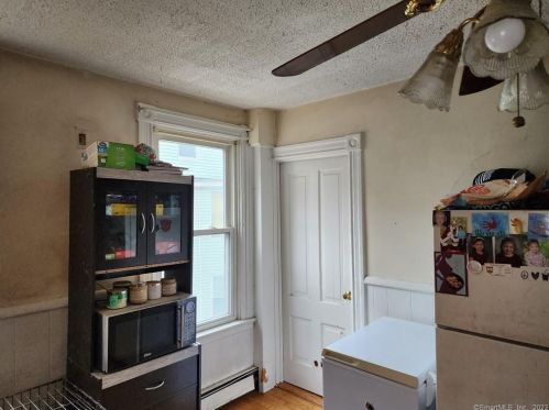 122 Lewis Blvd, Killingly CT 06239-1627 exterior