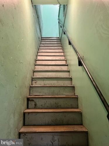 831 2nd St, Philadelphia PA 19122-1946 exterior