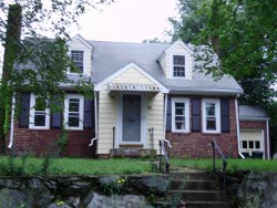 101 Charlemont St, Newton, MA 02461-1909